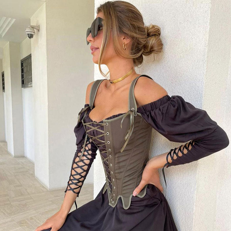 https://www.trendyunique.com/cdn/shop/products/vintage-style-scalloped-edge-lace-up-boned-crop-corset-top-army-green-2_800x.jpg?v=1635152117